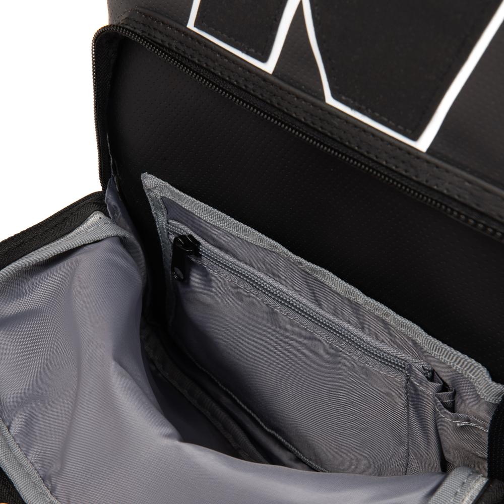 Batoh New Balance LAB21013BG – černé