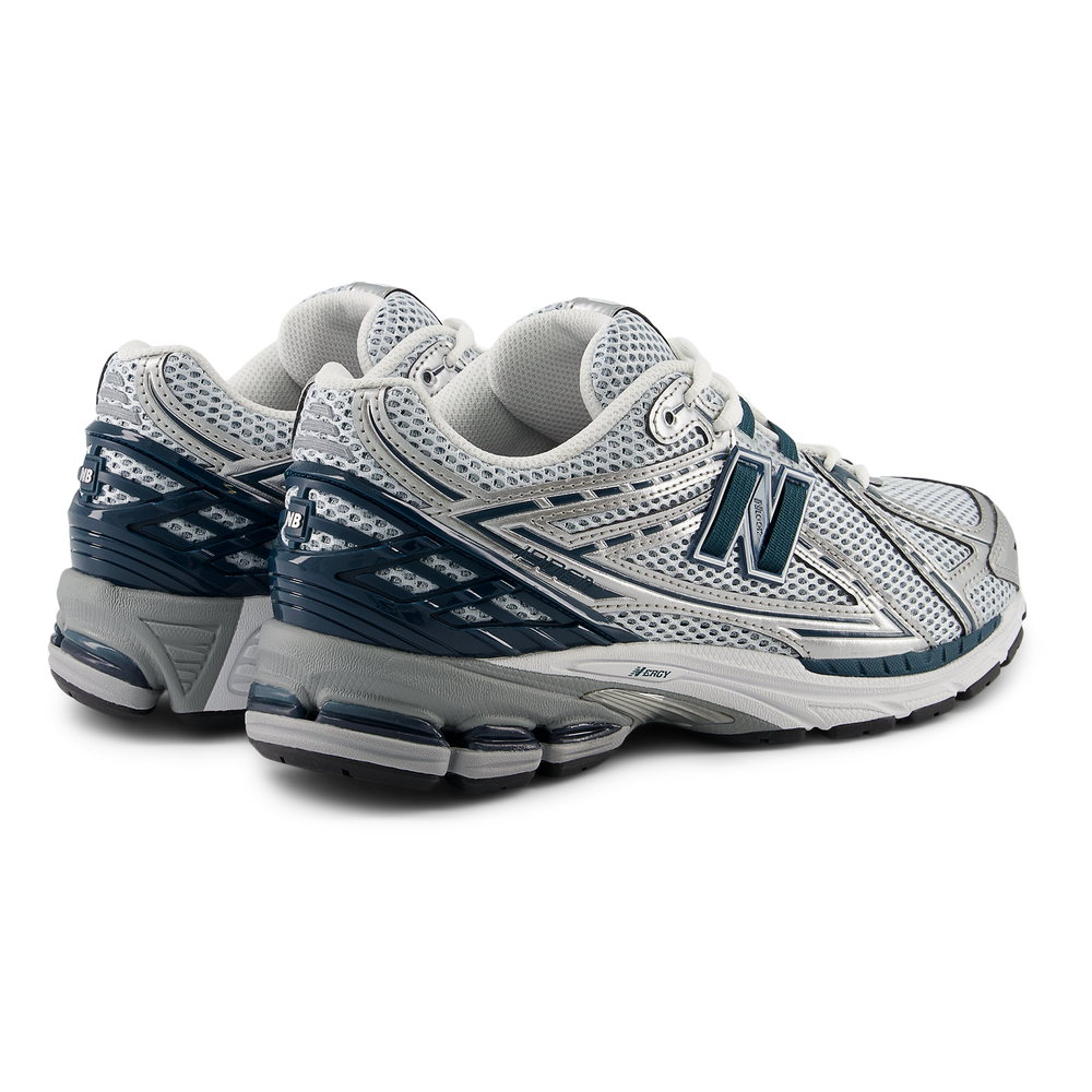 Unisex boty New Balance U1906RCE – stříbrný