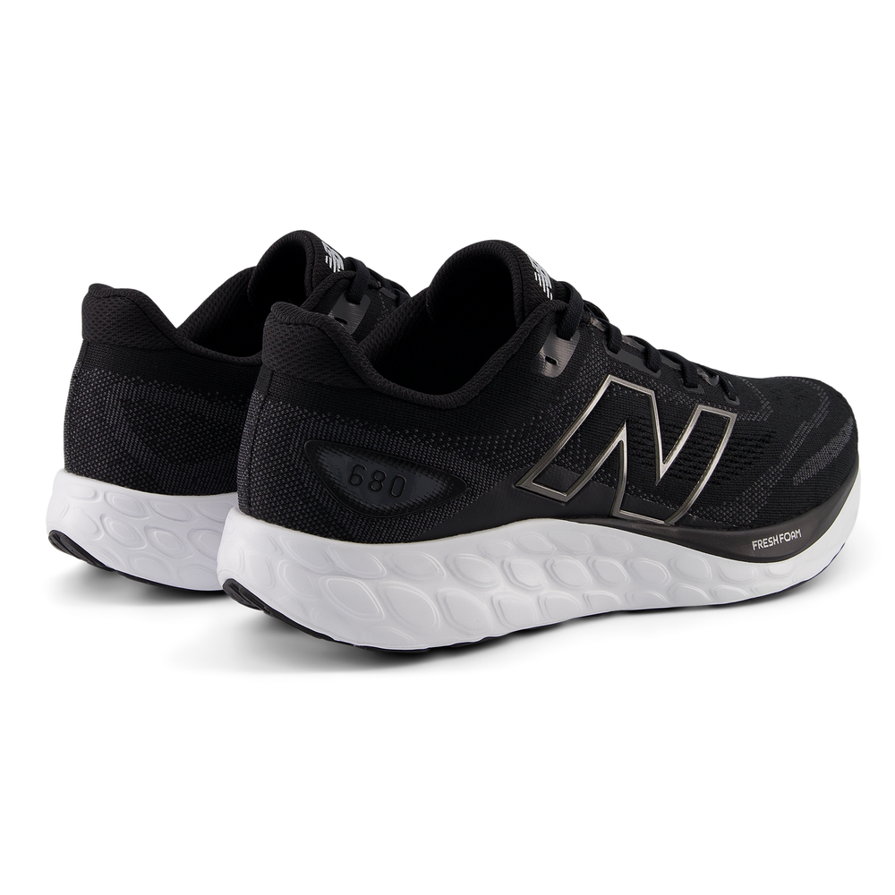 Pánské boty New Balance Fresh Foam 680 v8 M680LK8 – černé