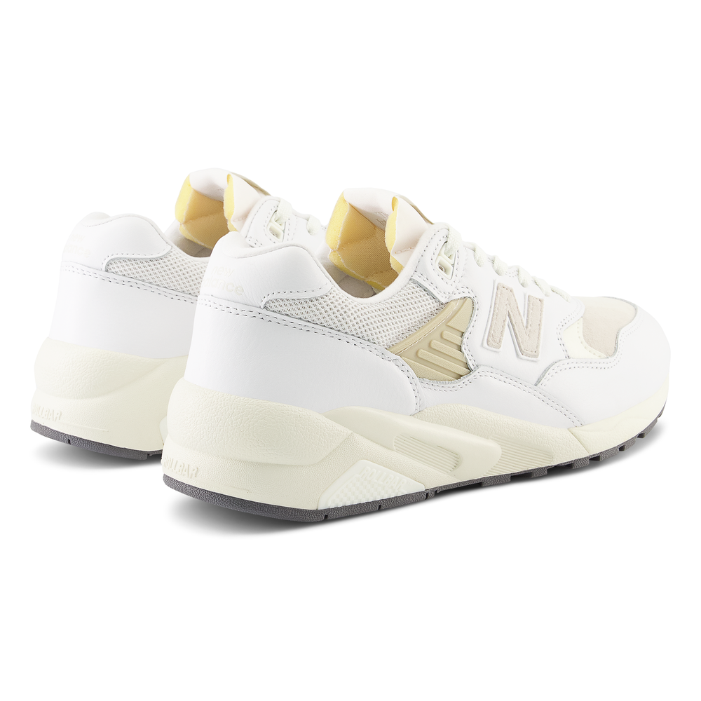 Dámské boty New Balance MT580VTG – bílé