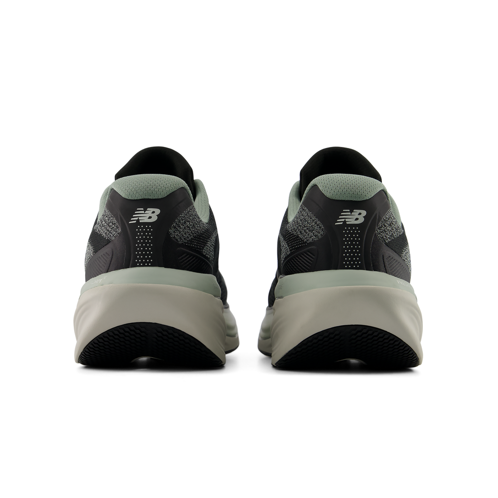 Pánské boty New Balance Fresh Foam v15 M8609HY – černé