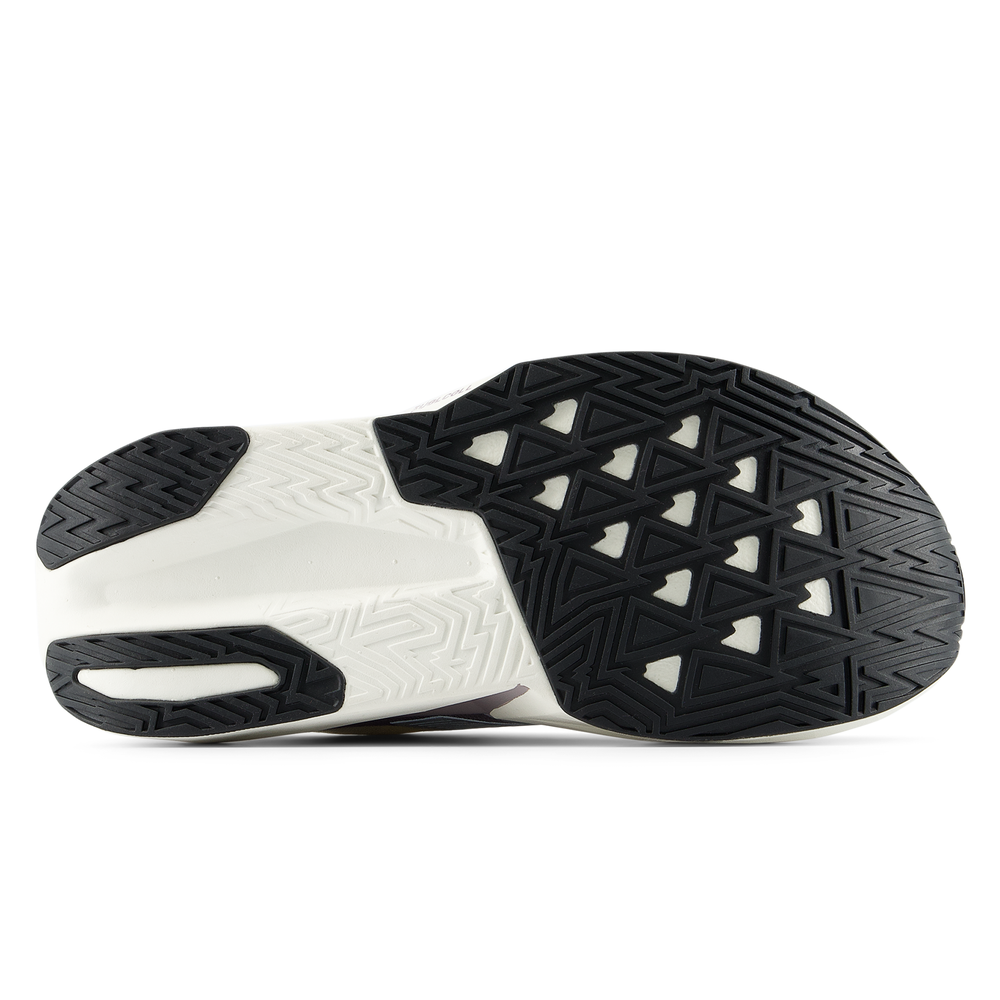 Dámské boty New Balance FuelCell Rebel v5 WFCX3DM – fialové