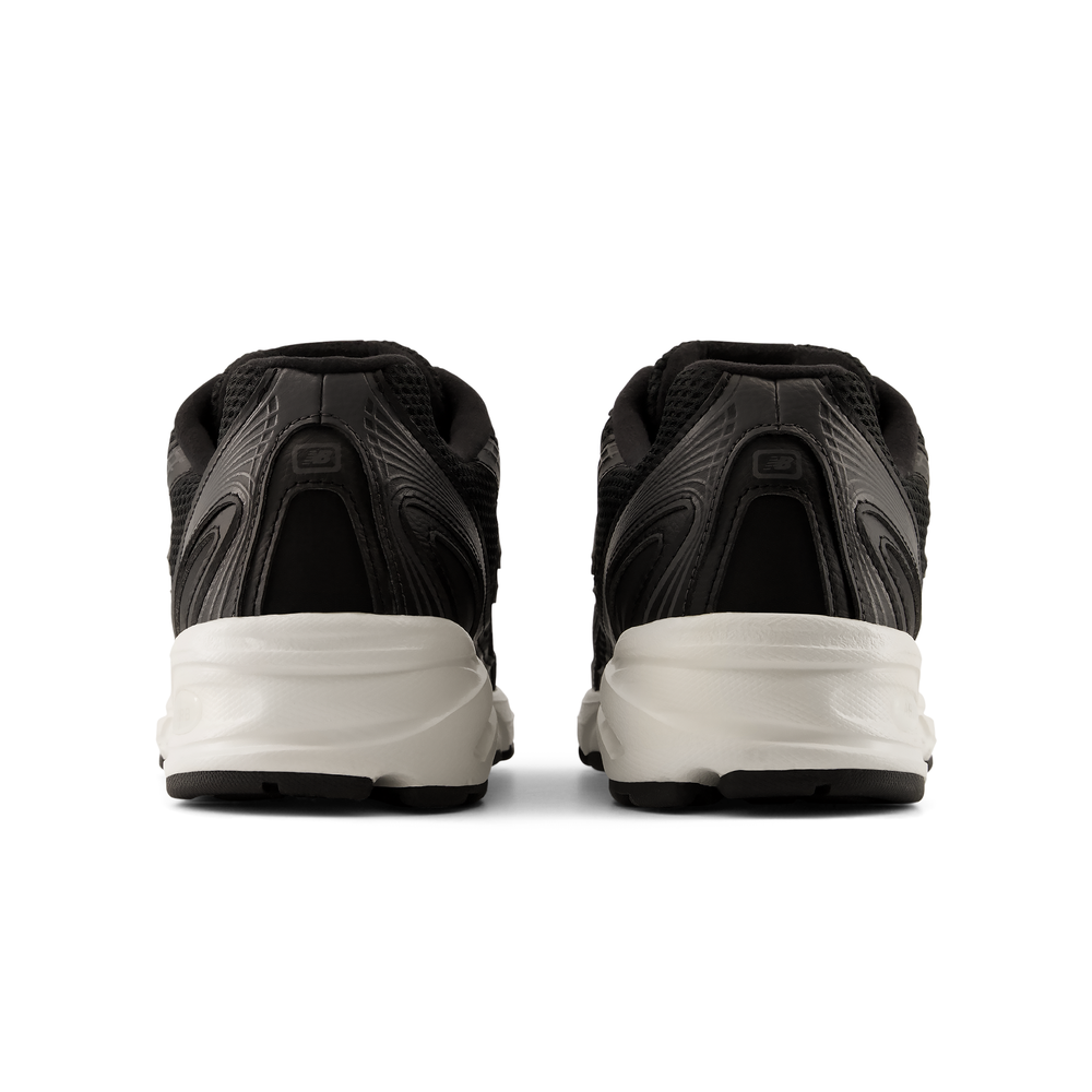 Unisex boty New Balance U7402B2 – černé