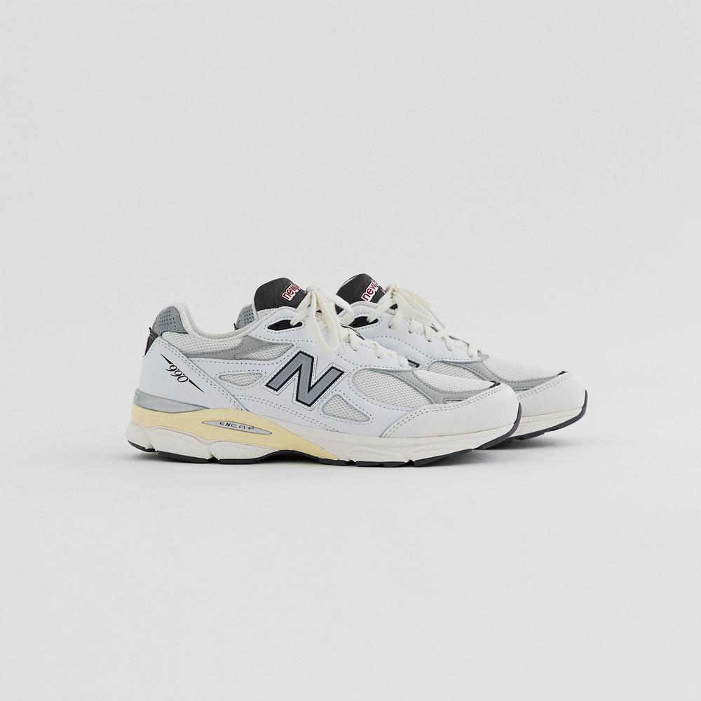 Boty New Balance M990AL3 – bílé