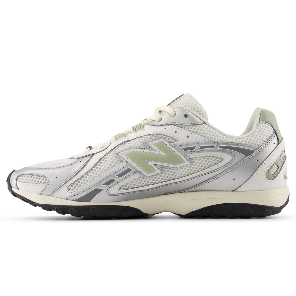 Unisex boty New Balance U204LSWB – stříbrný