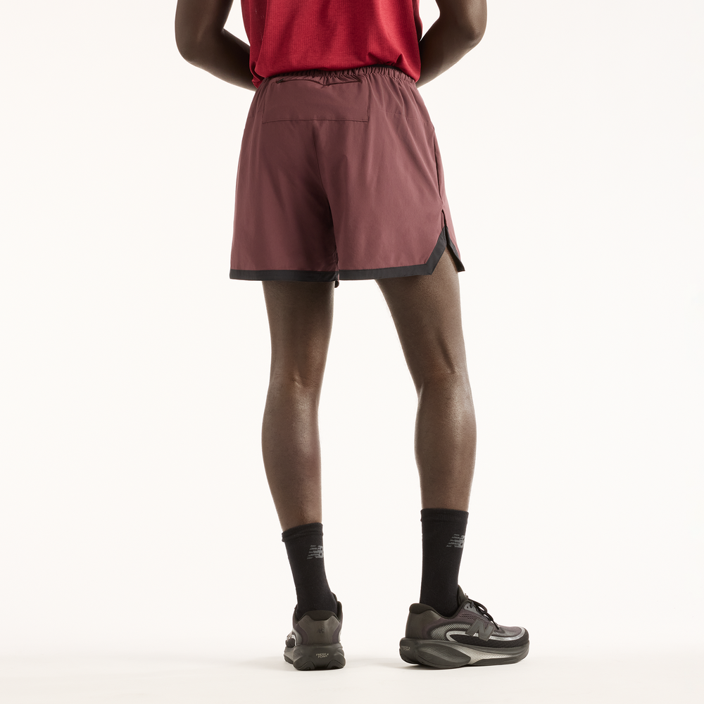 Pánské šortky New Balance RC Essential – bordó