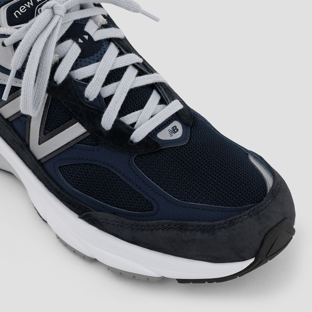 Dámské boty New Balance W990NV6 – tmavomodrá