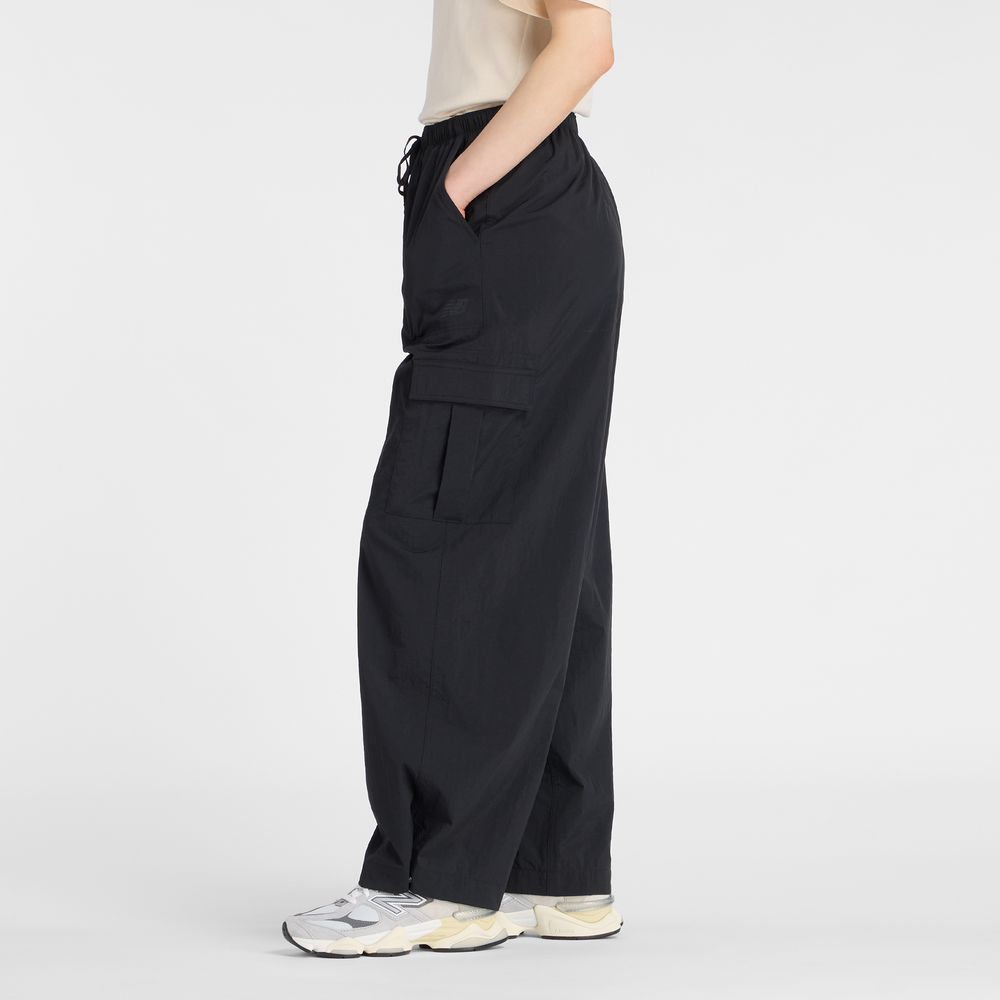 Dámské kalhoty New Balance Cargo – černé