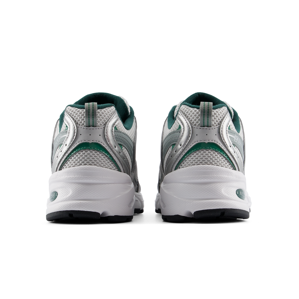 Unisex boty New Balance U530SMS – stříbrný