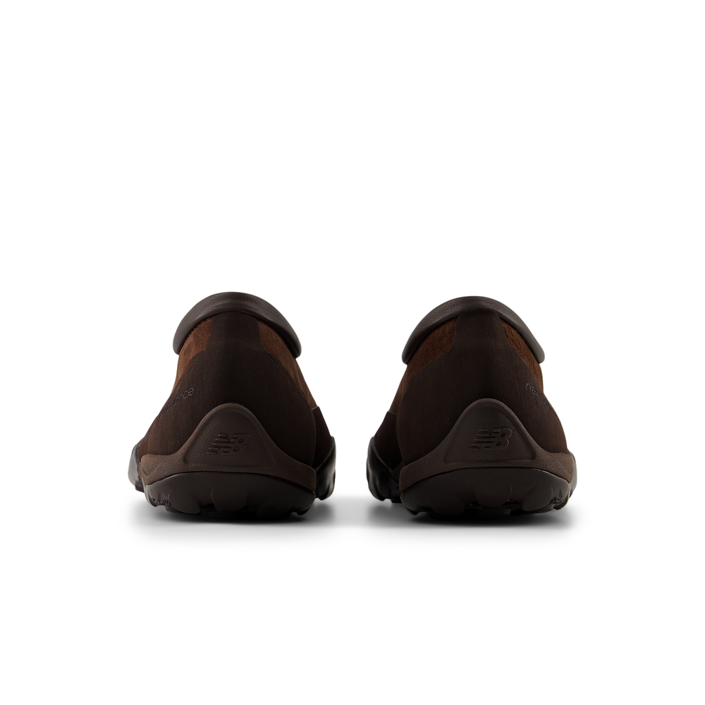 Unisex boty New Balance Minimus MT10T7OV – hnědý