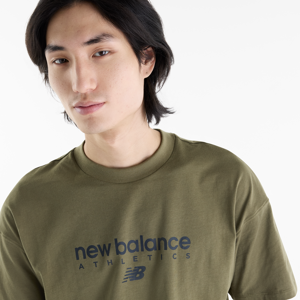 Pánské tričko New Balance Sport Linear Graphic – zelené