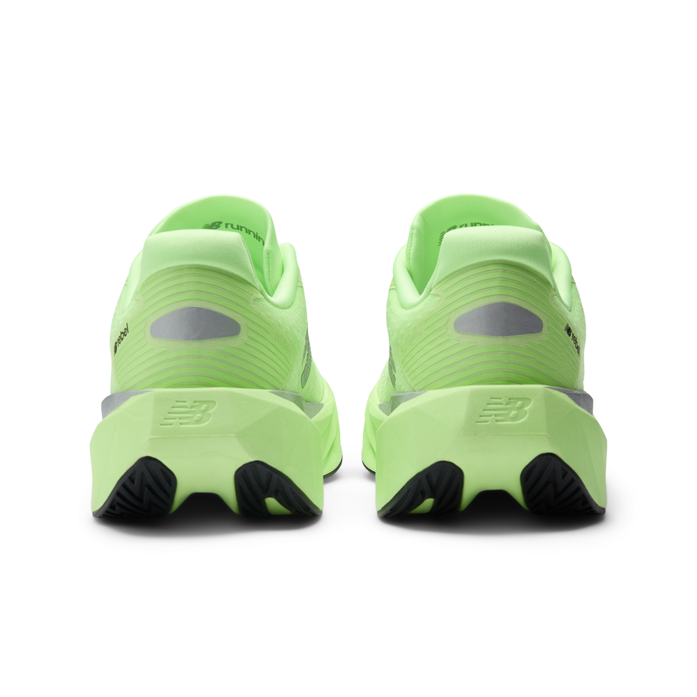 Dámské boty New Balance FuelCell Rebel v5 WFCXLZ5 – zelené