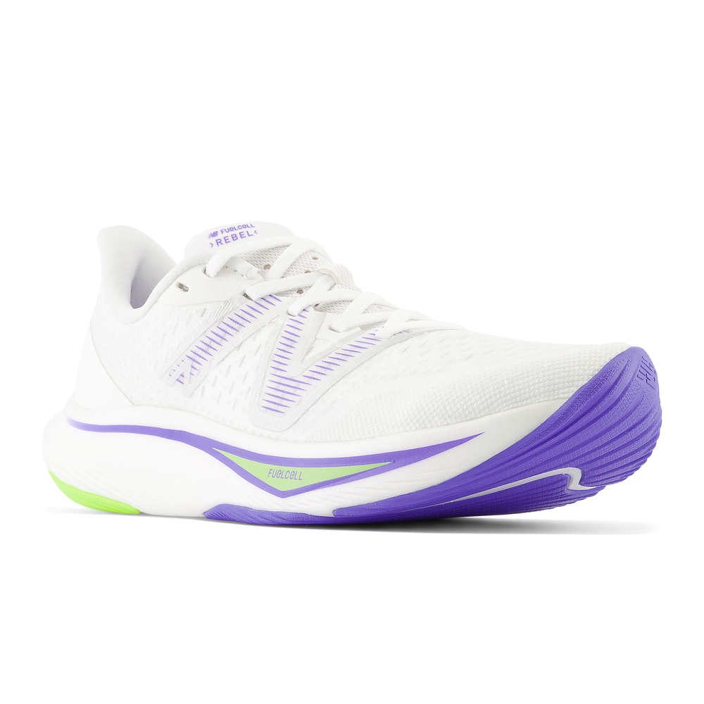 Dámské boty New Balance FuelCell Rebel v3 WFCXCC3 – bílé