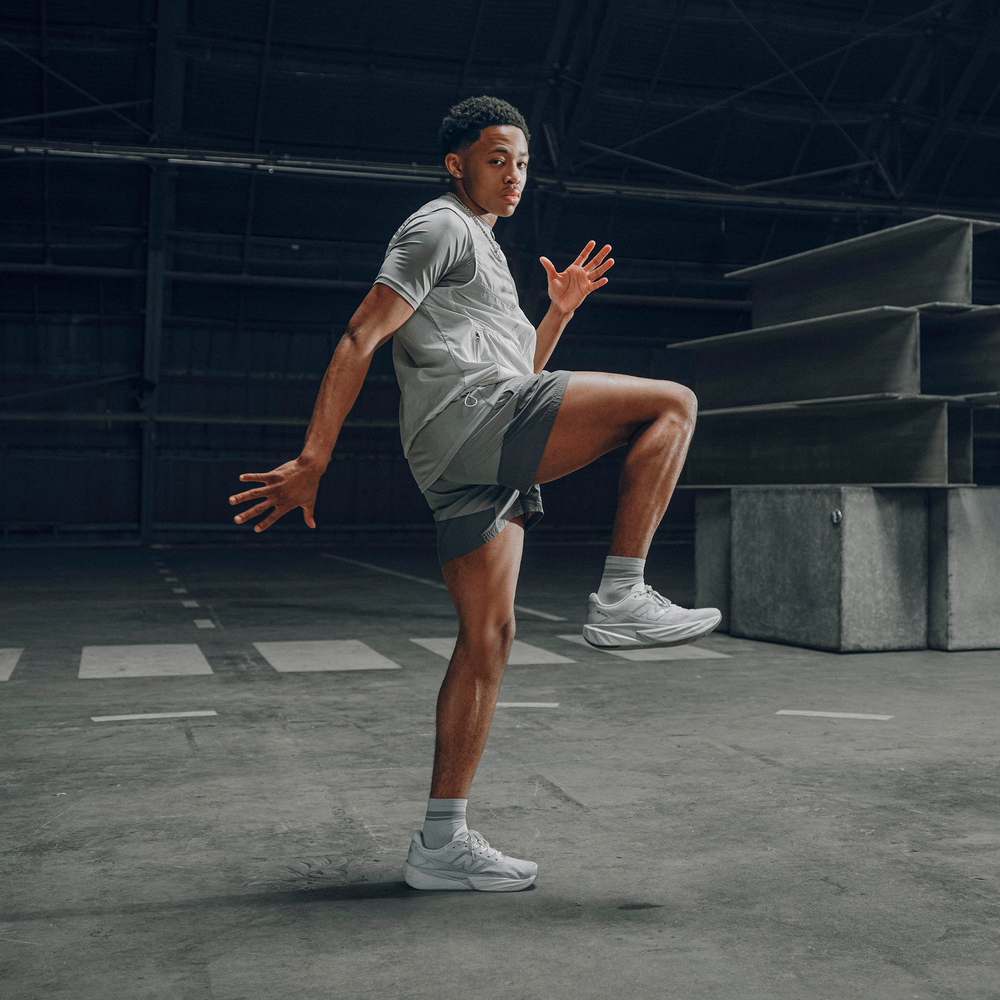 Pánské boty New Balance FuelCell Rebel v5 MFCX3NO – šedé