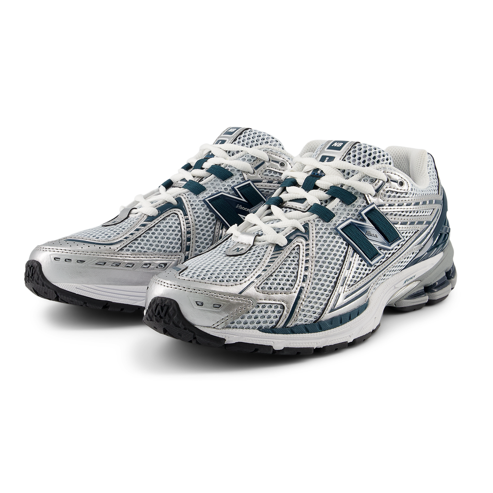 Unisex boty New Balance U1906RCE – stříbrný