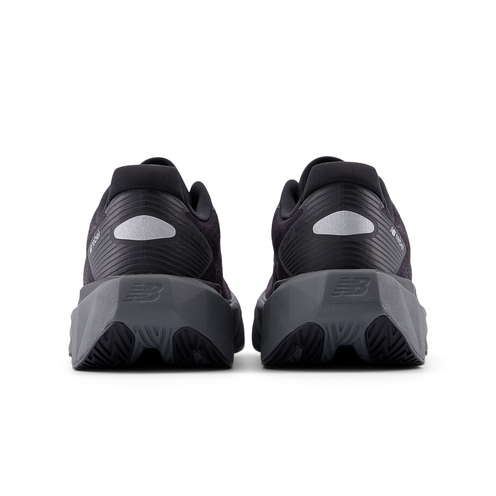 Dámské boty New Balance FuelCell Rebel v5 WFCXLO5 – černé