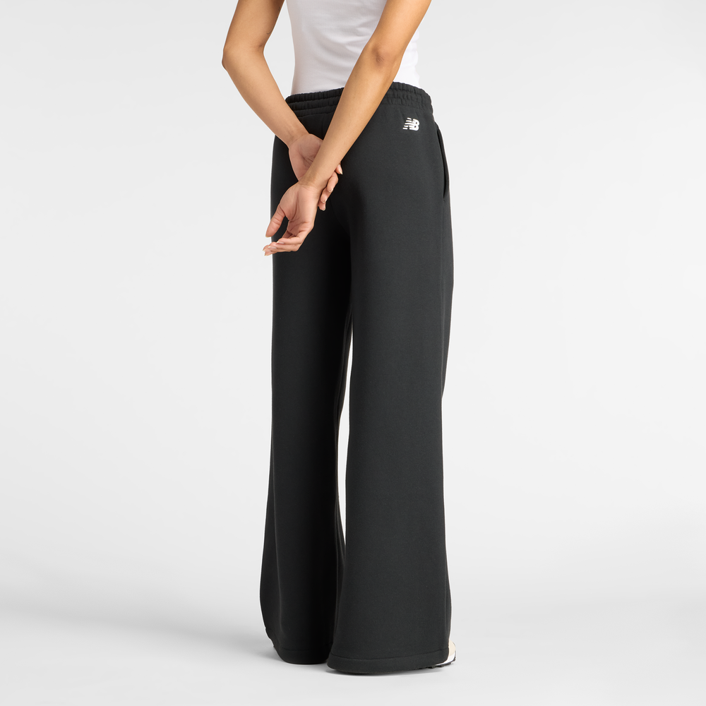 Dámské kalhoty New Balance WP53902BK  – černé