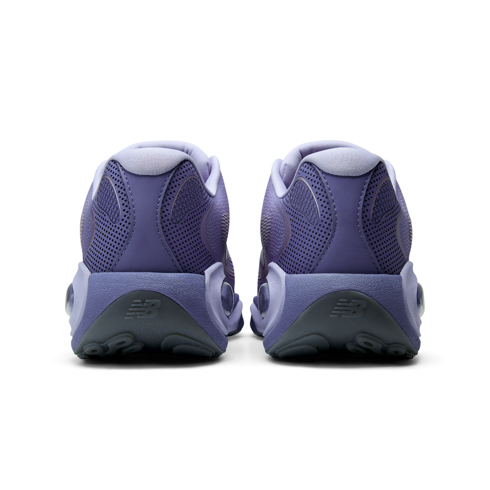 Dámské boty New Balance AC Runner WACR14AT – fialové