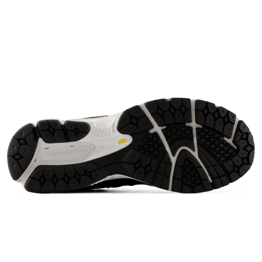 Pánské boty New Balance U20024JG – černé