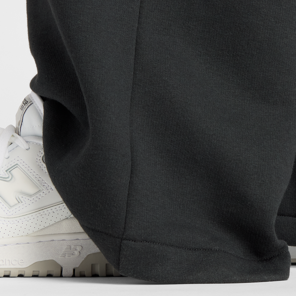 Dámské kalhoty New Balance WP53903BK – černé