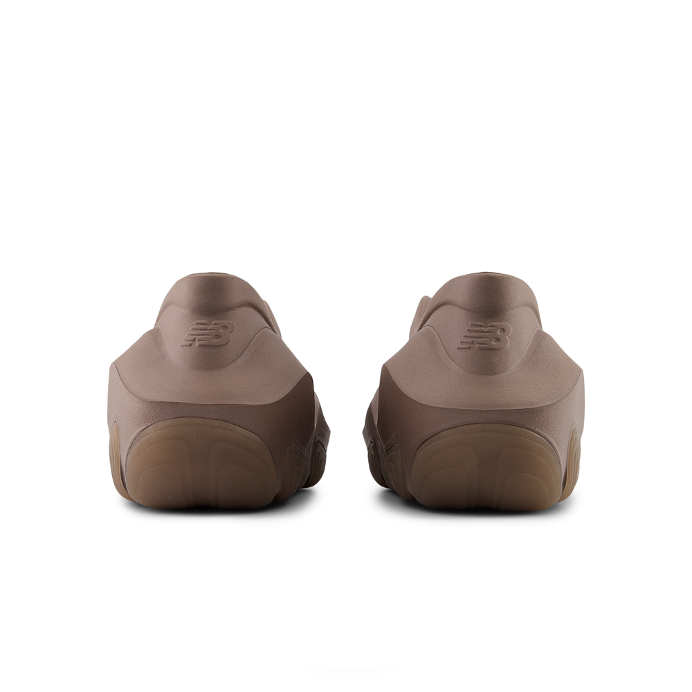 Unisex boty New Balance  Fresh Foam X RCVRY RCVRYEES – hnědý
