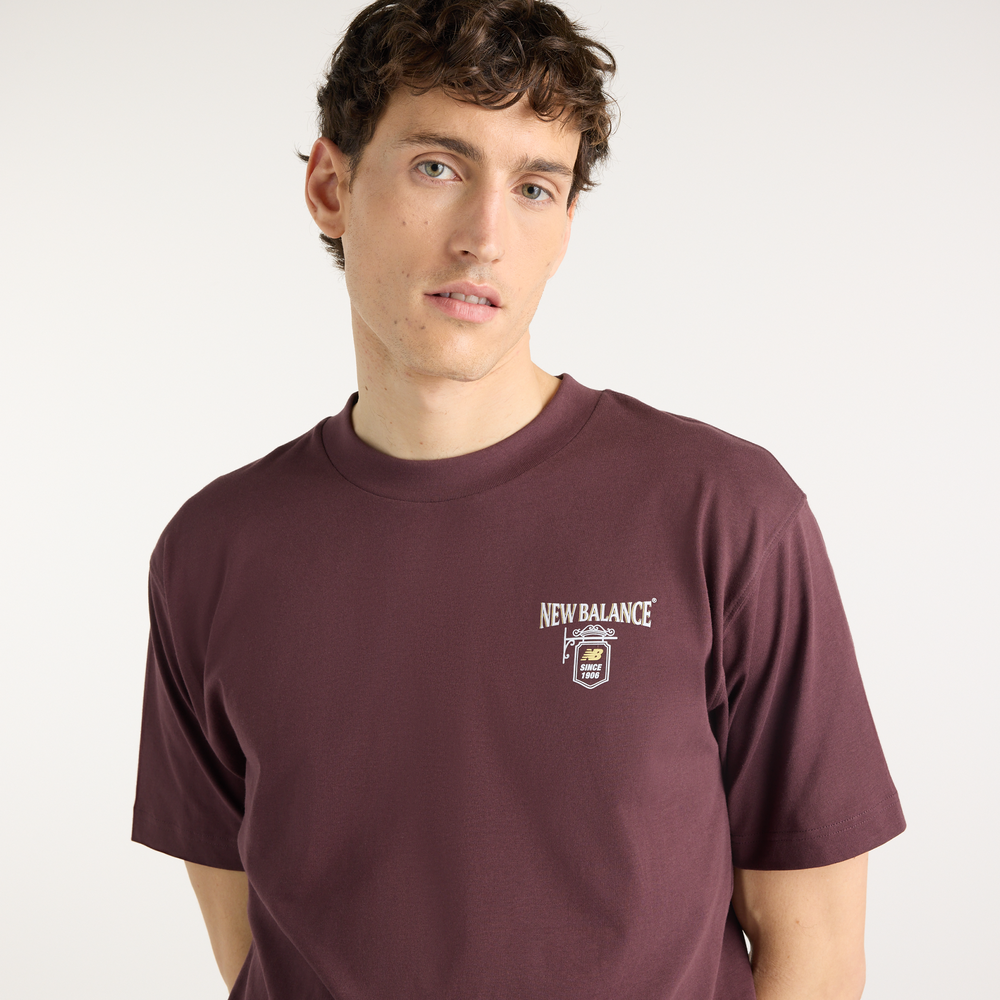 Pánské tričko New Balance Grab a Bite London T-Shirt – bordó