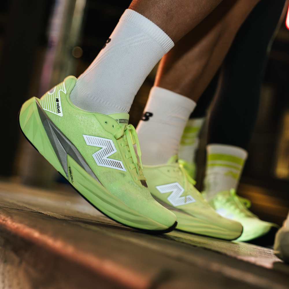 Dámské boty New Balance FuelCell Rebel v5 WFCXLZ5 – zelené