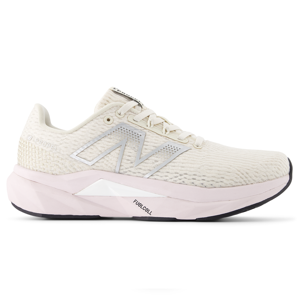 Dámské boty New Balance FuelCell Propel v5 WFCPRCS5 – béžové