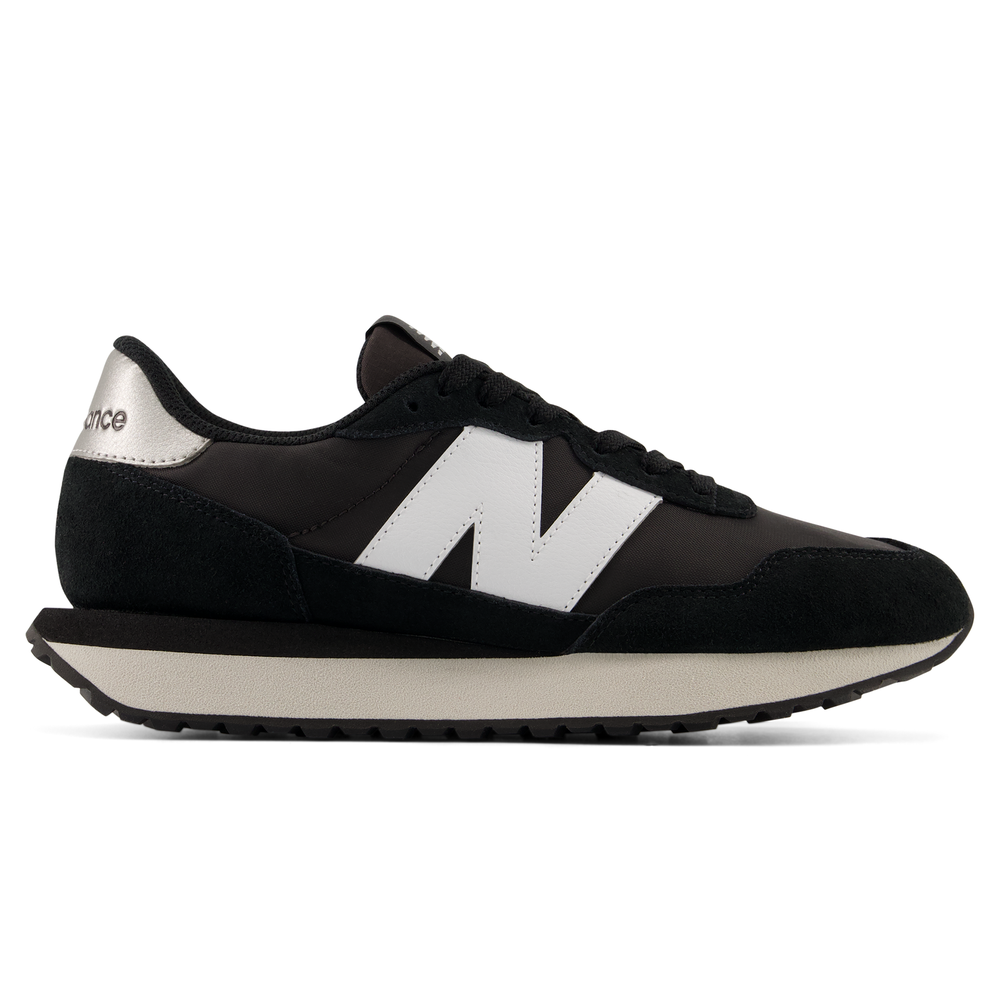 Dámské boty New Balance W23731P – černé