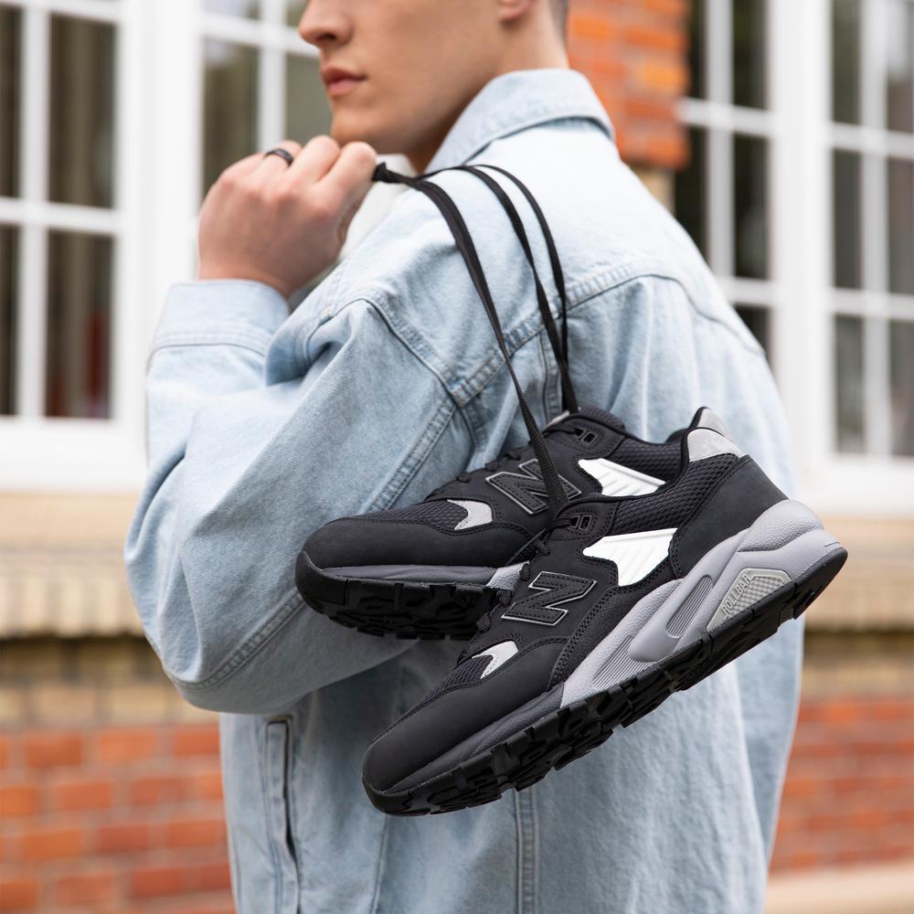 Pánské boty New Balance MT580MDB – černé
