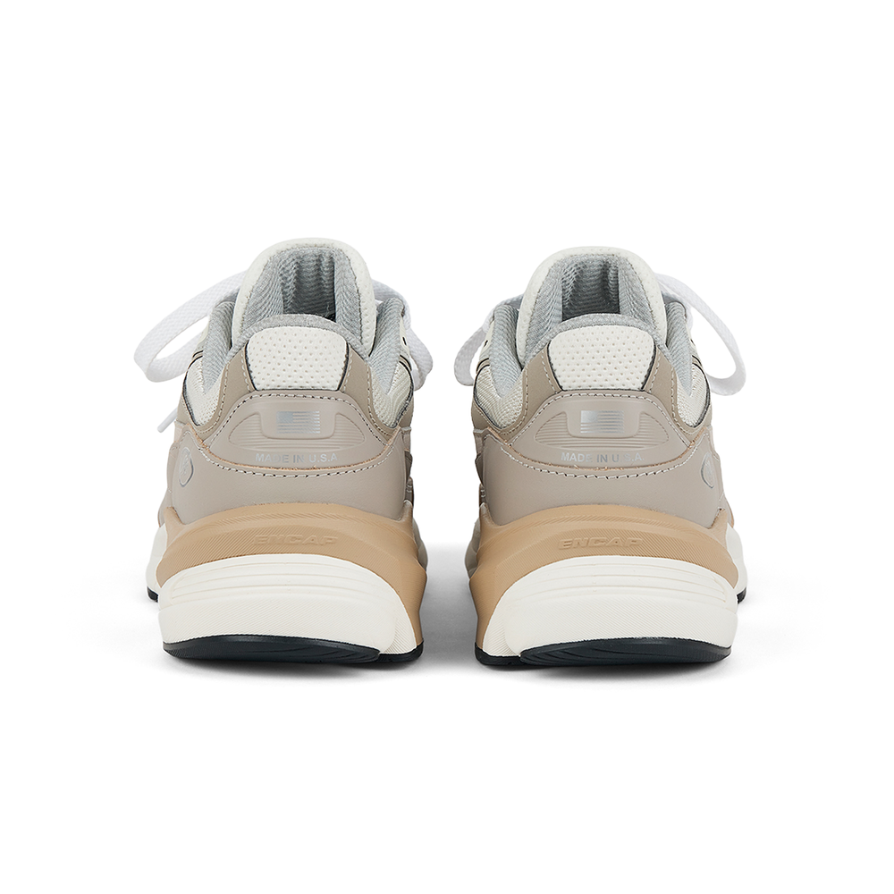 Unisex boty New Balance U990MM6 – béžové
