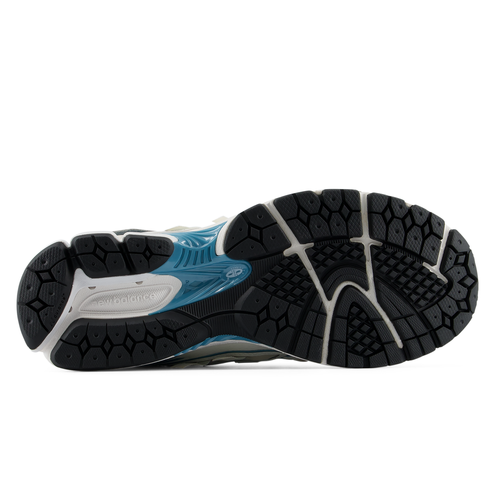 Unisex boty New Balance U19065IC – bílé
