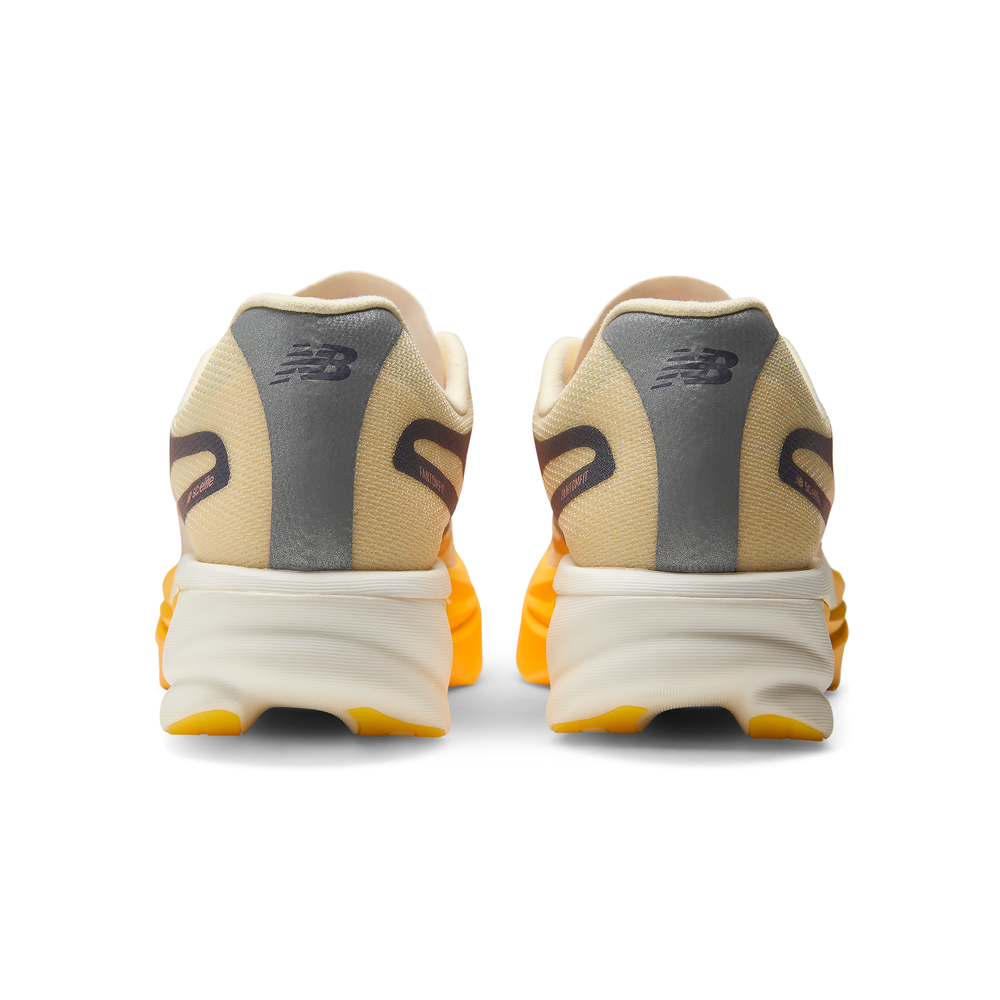Dámské boty New Balance Infinion SC Elite V6 WRCEL2RU – oranžová