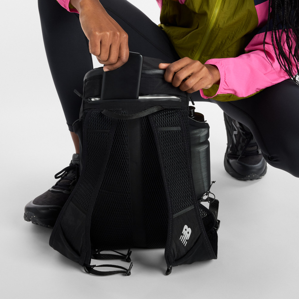 Batoh New Balance AC8227UBK – černé