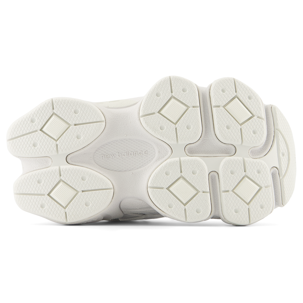 Dětské boty New Balance IV9060LL –  bílé