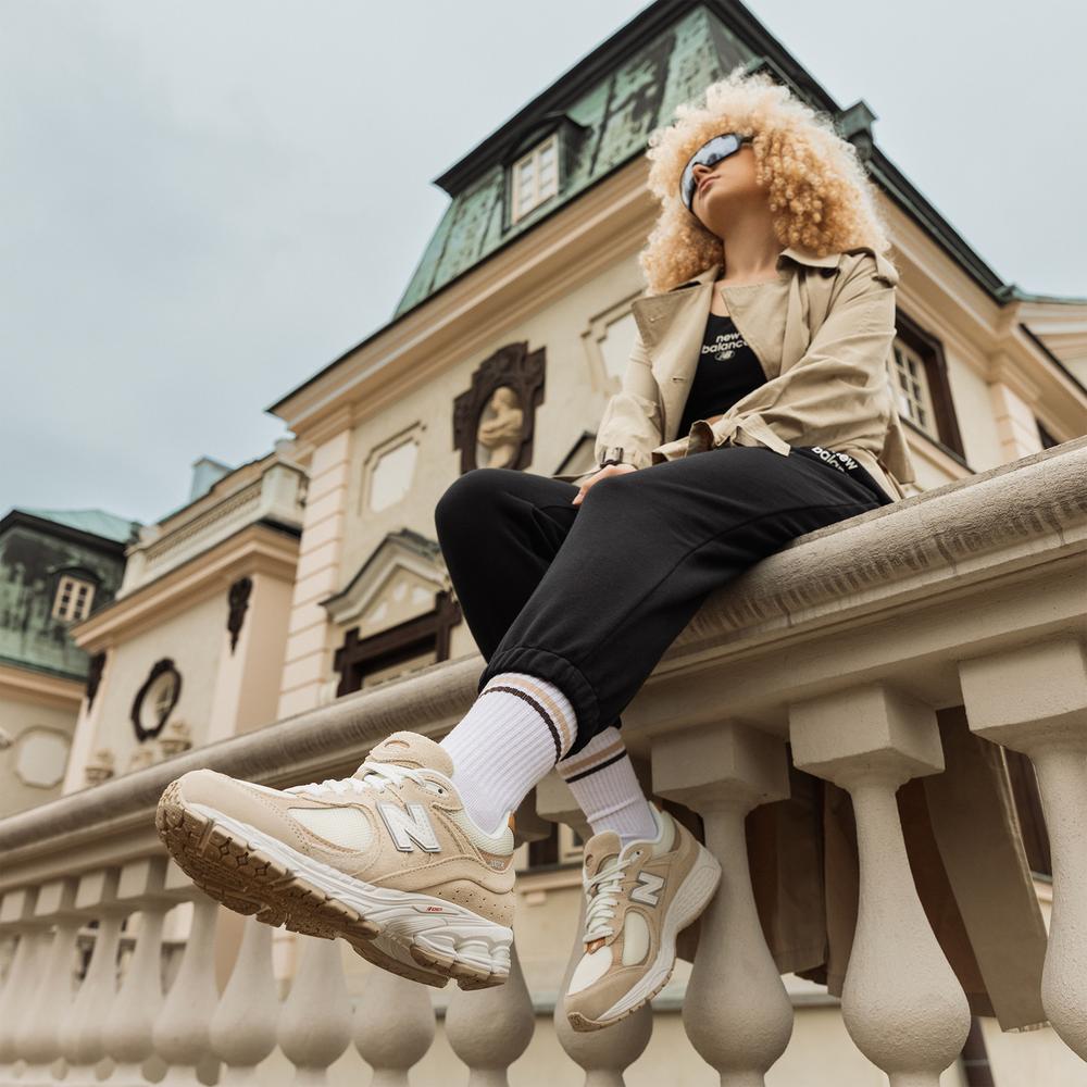 Unisex boty New Balance M2002RSC – béžové