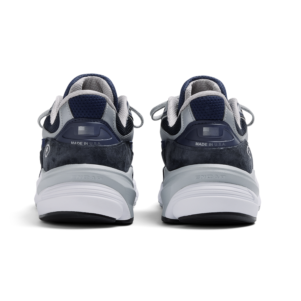 Dámské boty New Balance W990NV6 – tmavomodrá