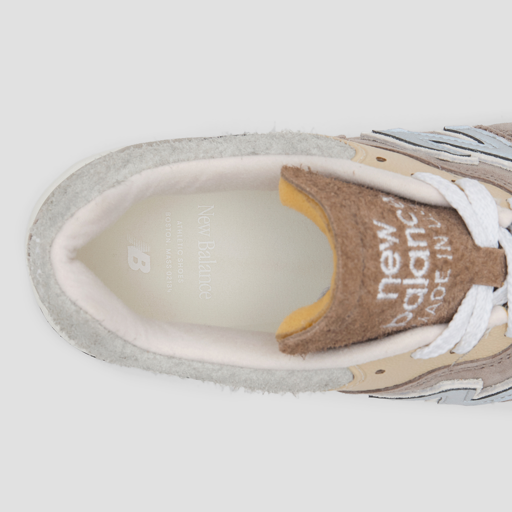 Unisex boty New Balance U997MG - béžové