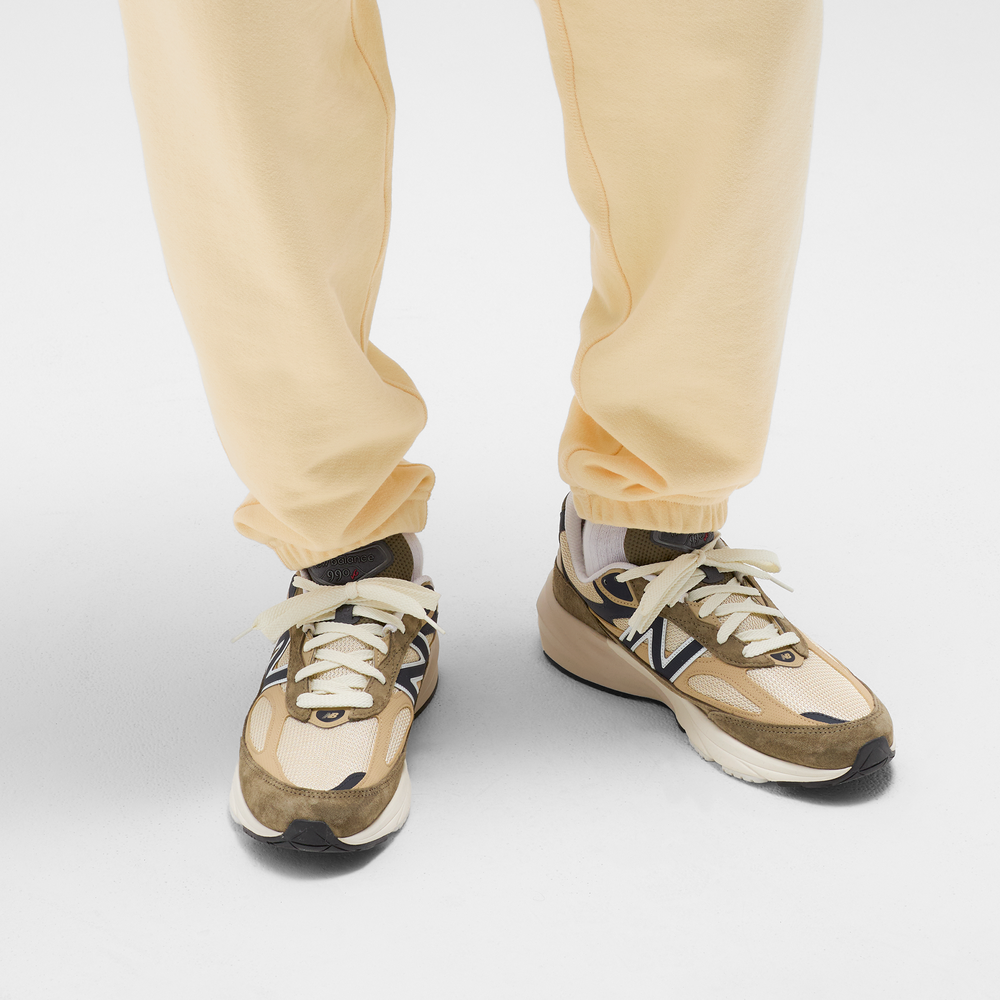 Pánské kalhoty New Balance MADE in USA MP43547CAU – žluté