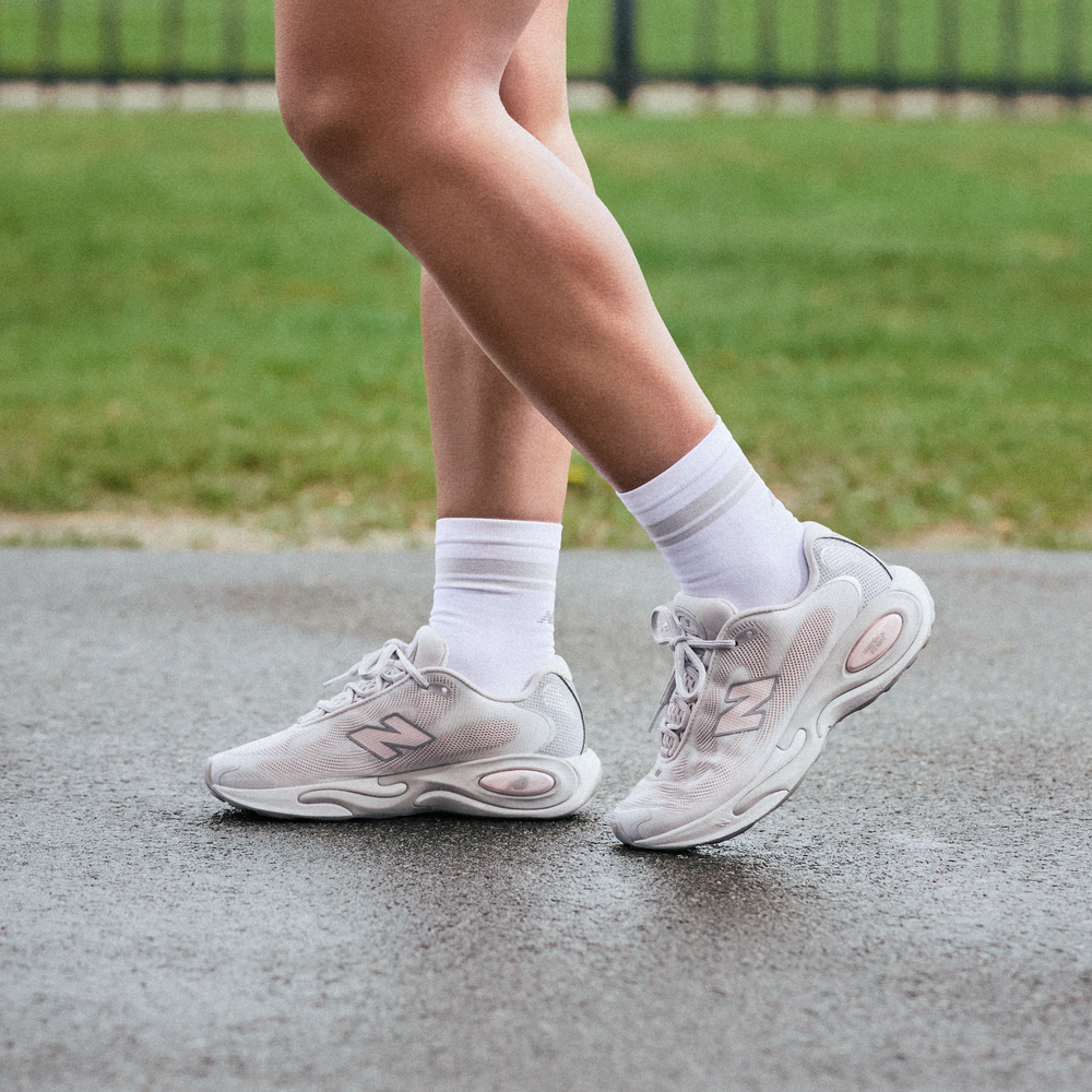 Dámské boty New Balance AC Runner WACR121A – šedé