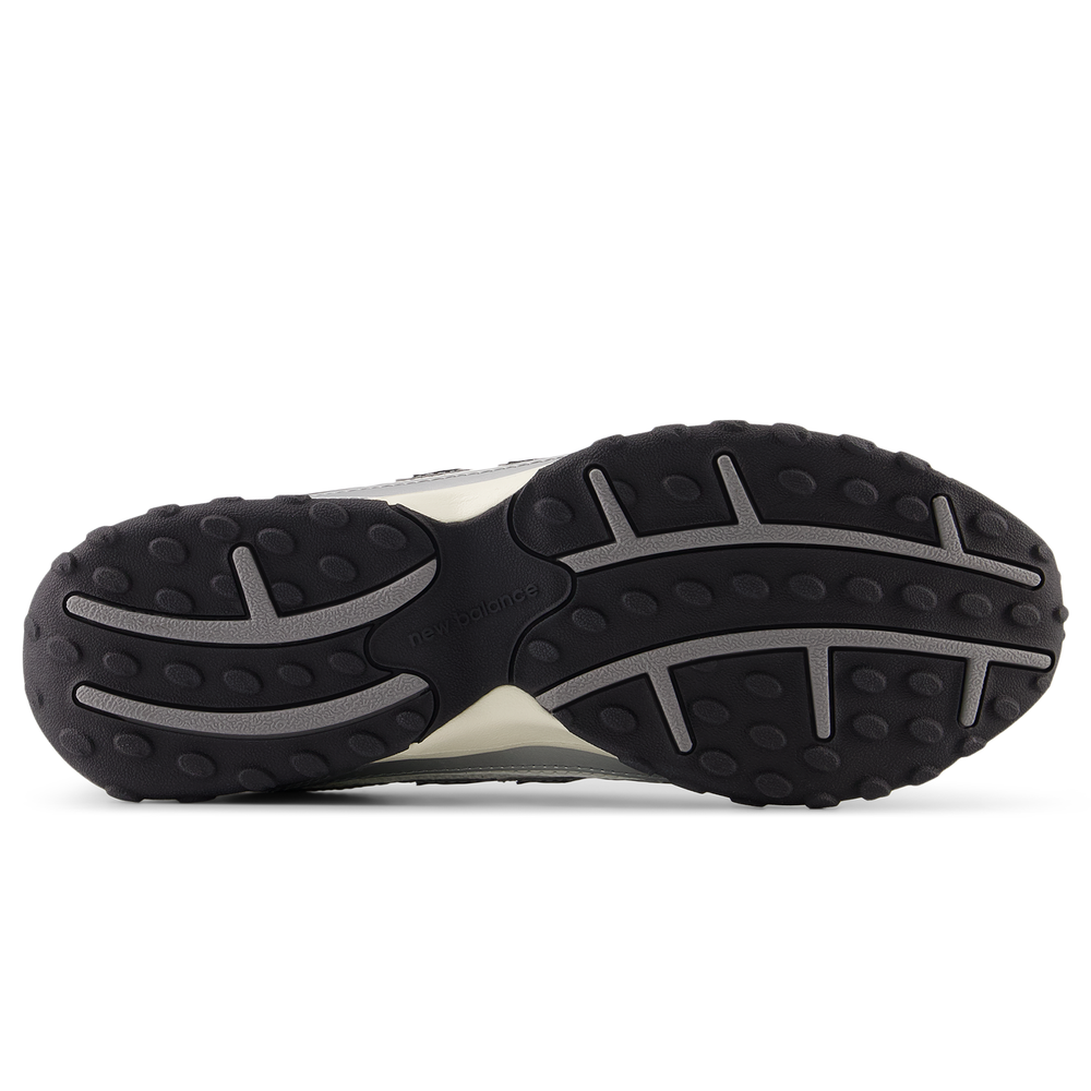 Unisex boty New Balance U204LSWD – stříbrný