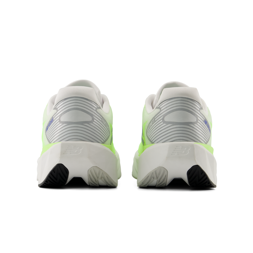 Pánské boty New Balance FuelCell Rebel v5 MFCX6KQ – zelené