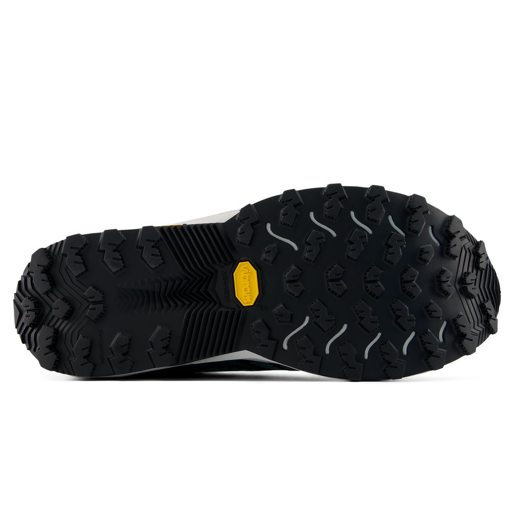 Pánské boty New Balance FuelCell Rebel Trail MRBT8OH – zelené