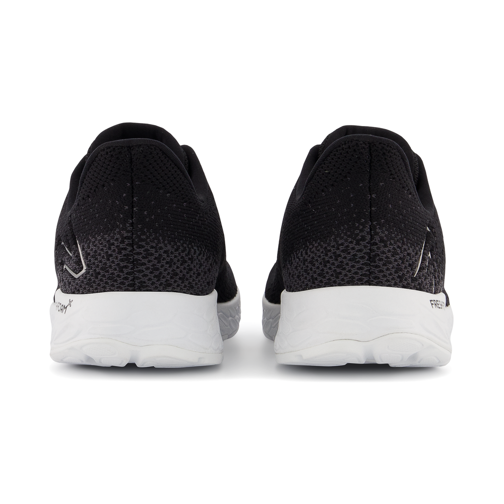 Boty New Balance Fresh Foam Tempo v2 WTMPOLK2 – černá
