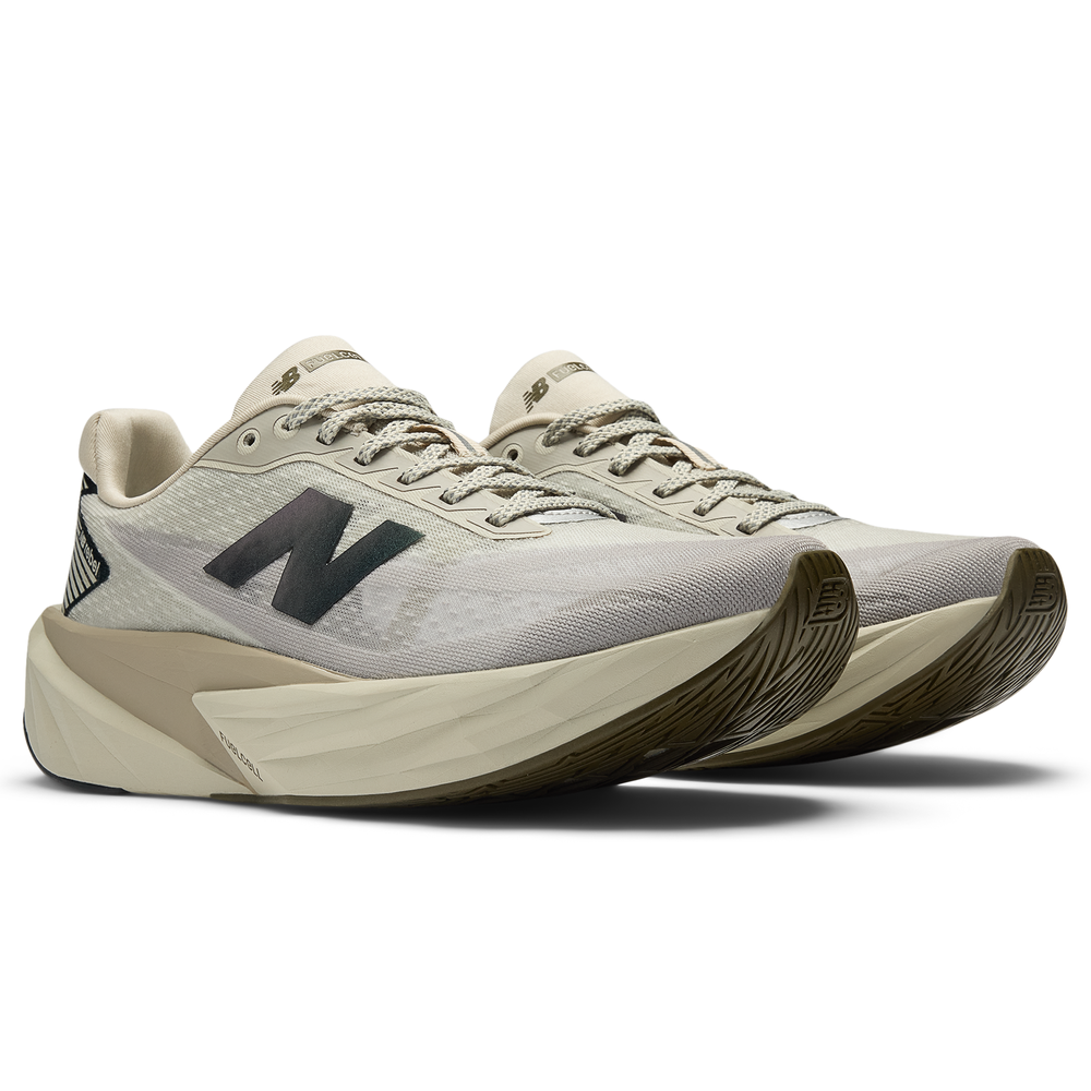 Dámské boty New Balance FuelCell Rebel v5 WFCXPB5 – béžové