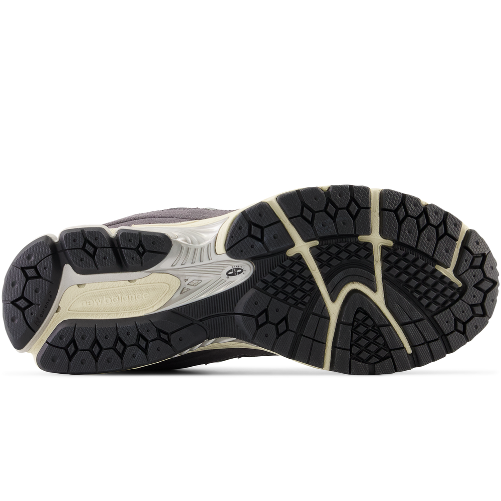 Unisex boty New Balance M2002RSH – šedé