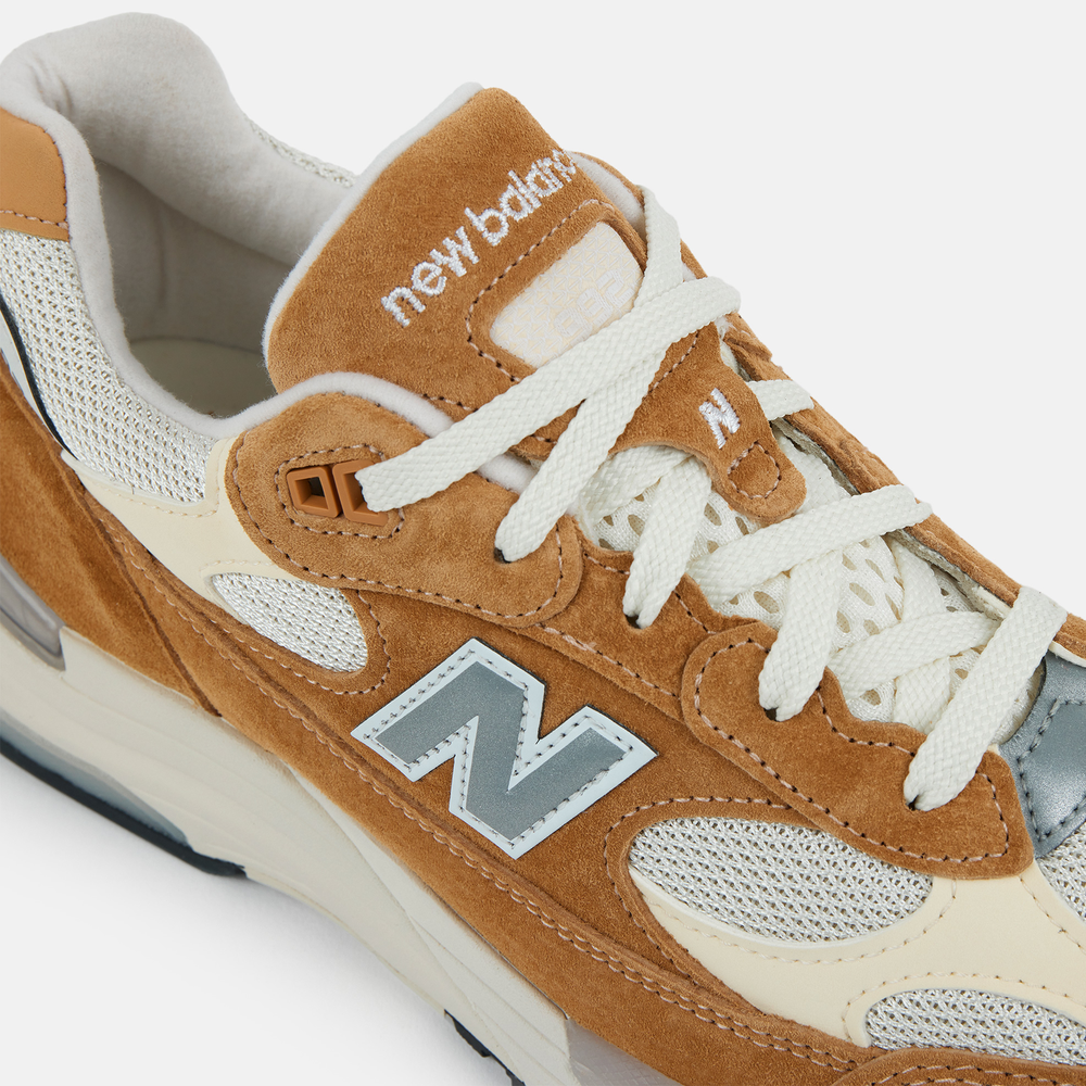 Unisex boty New Balance U992CC - hnědý