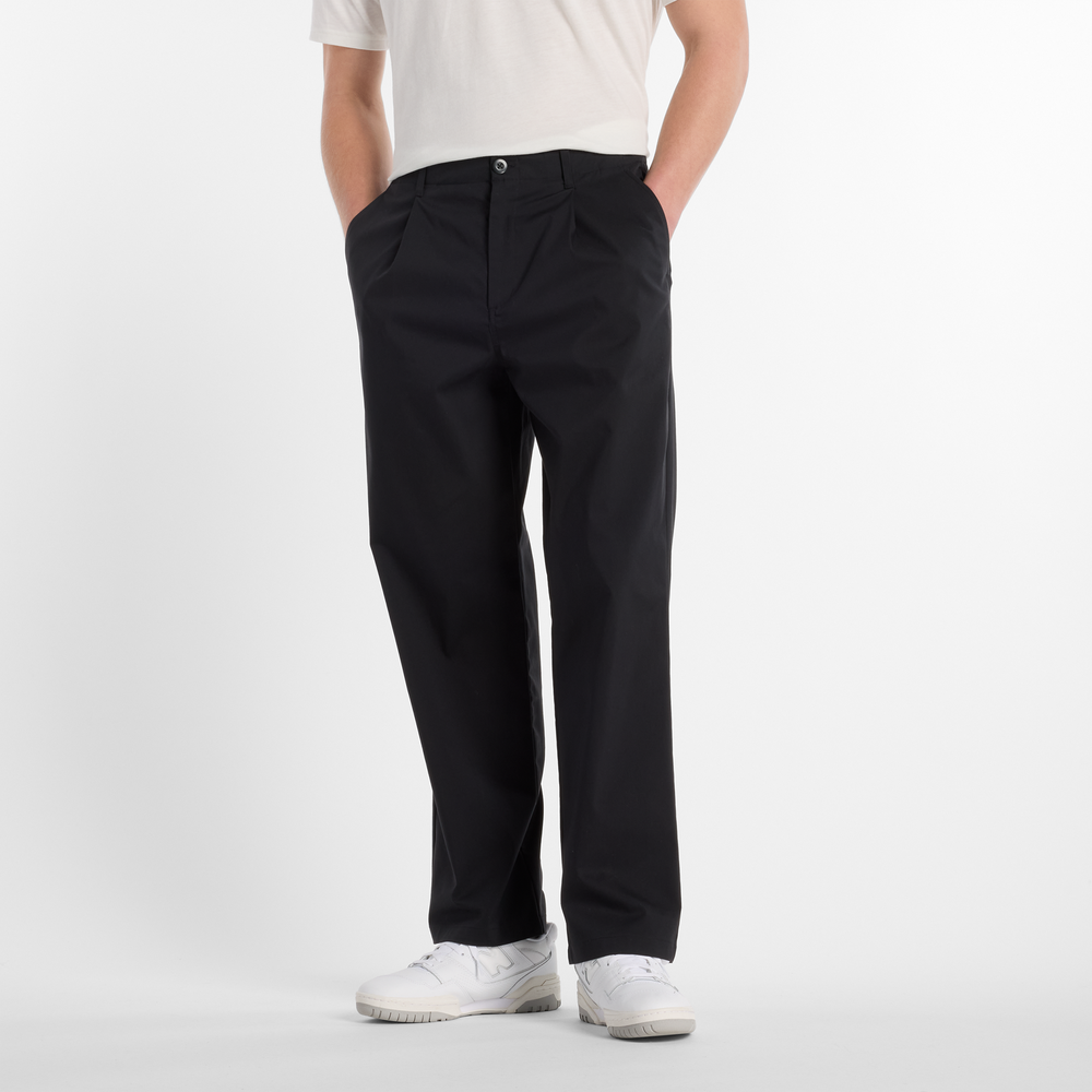 Pánské kalhoty New Balance MP51563BK – černé