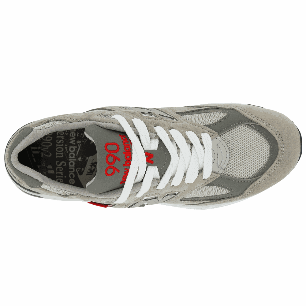 New Balance M990VS2