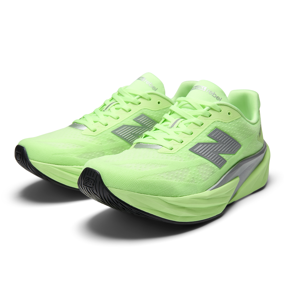 Pánské boty New Balance FuelCell Rebel v5 MFCXLZ5 – zelené